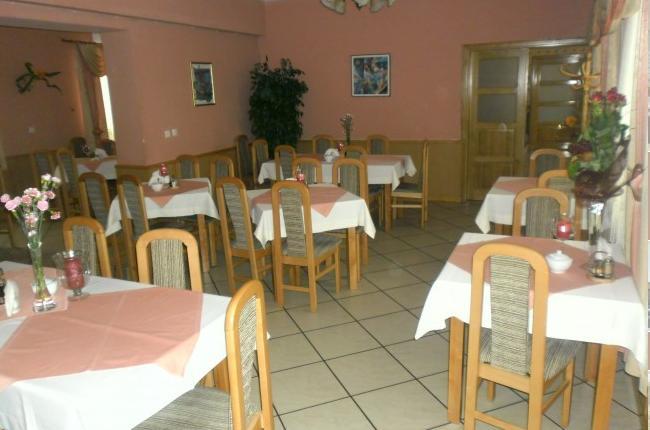 Hotel Ostoja Lipówki Extérieur photo
